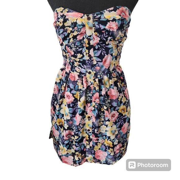 Retro Pinup Forever 21 Black & Floral Print Strapless Mini Dress with POCKETS - Picture 2 of 9